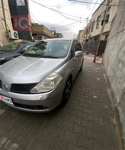 نيسان فيرسا